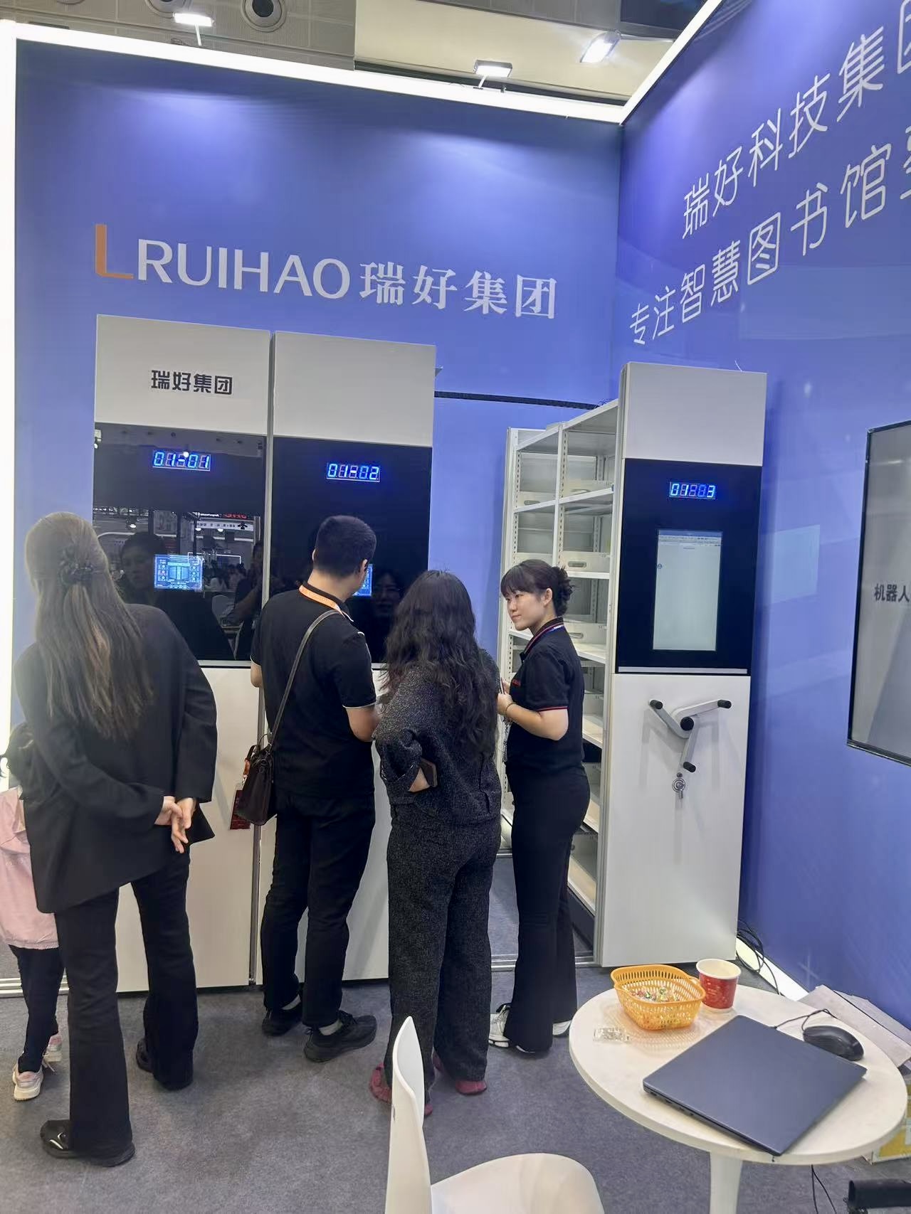 【展會收官 | 感恩同行】瑞好集團教裝展現(xiàn)場紀實：用專注與真誠收獲信任